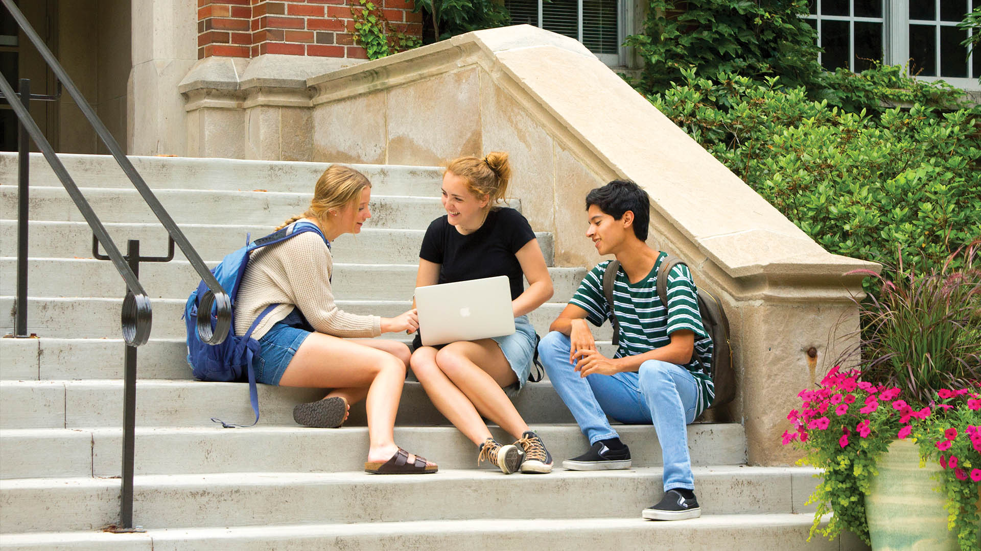 Gary Krouth, M.D. '76 and Danielle Krouth Create Need-based Scholarship for Aspiring Physician